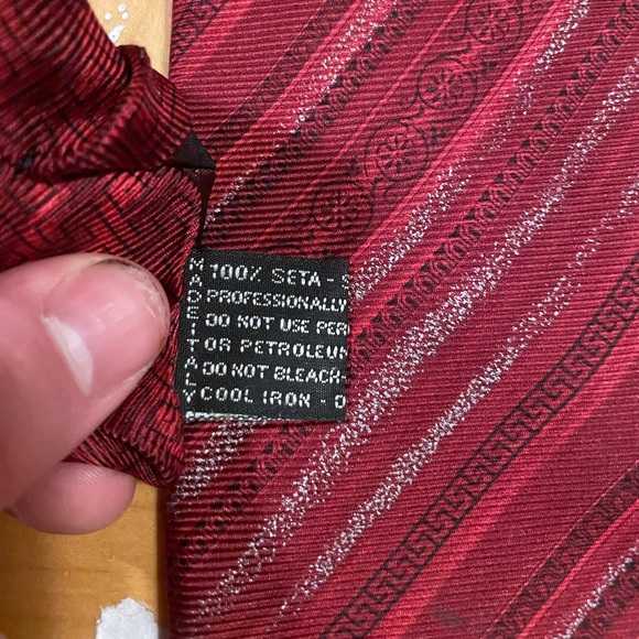 Red and Gray Versace tie - Picture 2 of 5